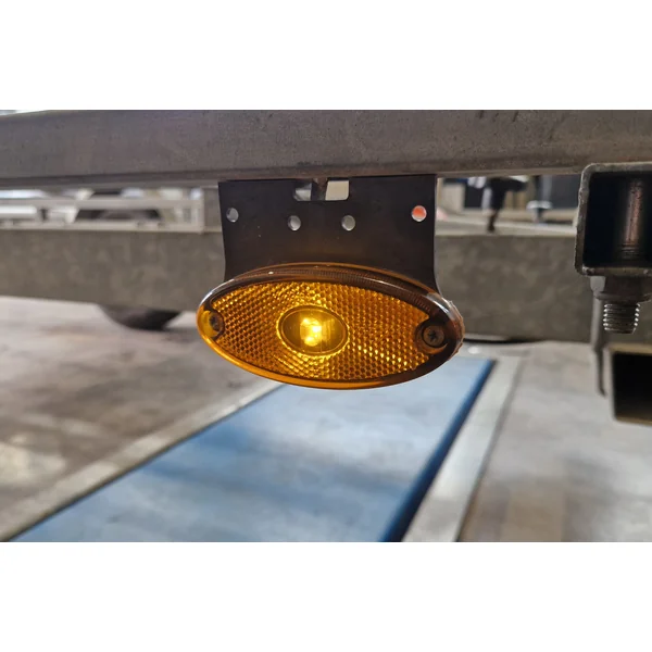 Aspock Flatpoint 2 - feu de gabarit orange/jaune - connecteur - LED - sur support