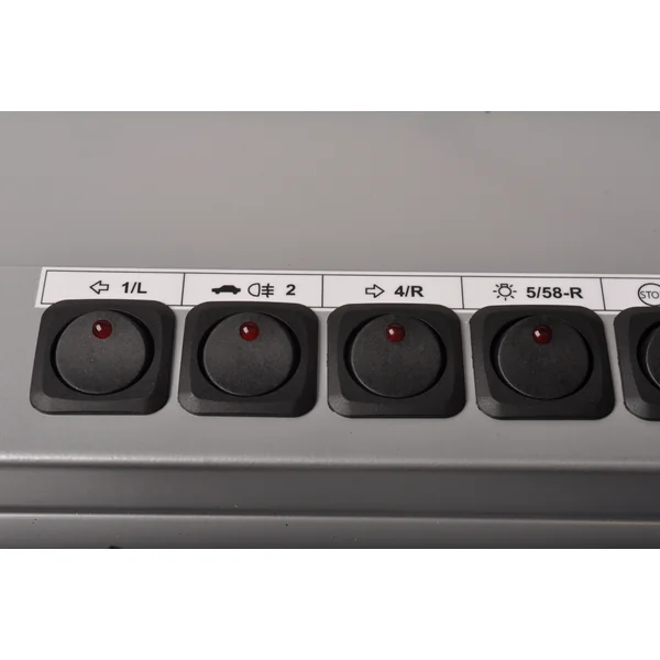 Coffre de test 7/13 broches - universel - connexion Jaeger - 12 volts