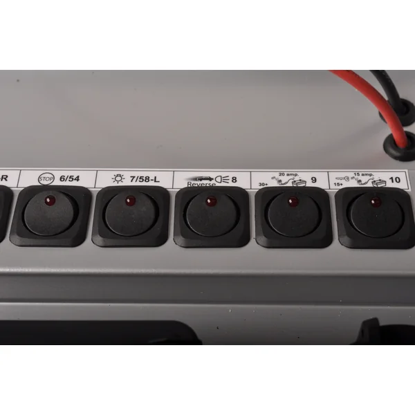 Coffre de test 7/13 broches - universel - connexion Jaeger - 12 volts