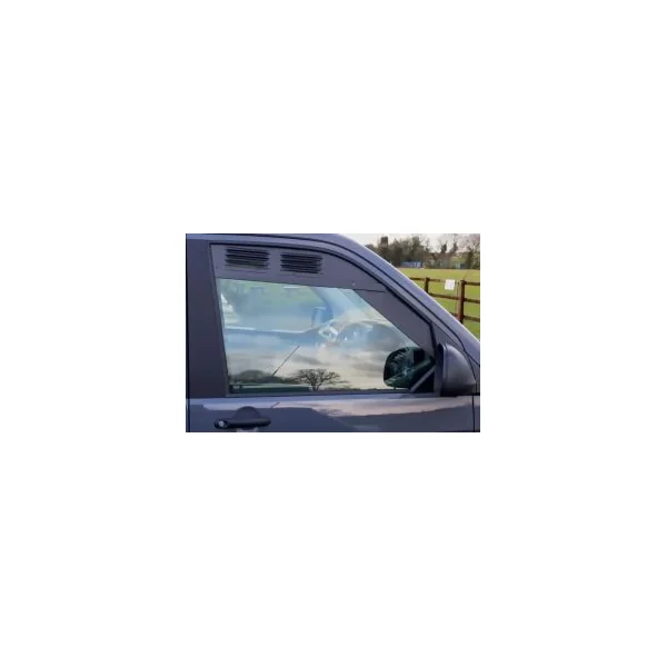 Dokker - Black aluminium window air deflectors "Fury Road"