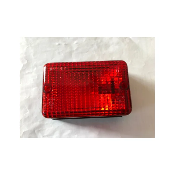 FEU ARRIERE DE BROUILLARD A POSER RECTANGLE ( 110 X 80 X 60 MM )