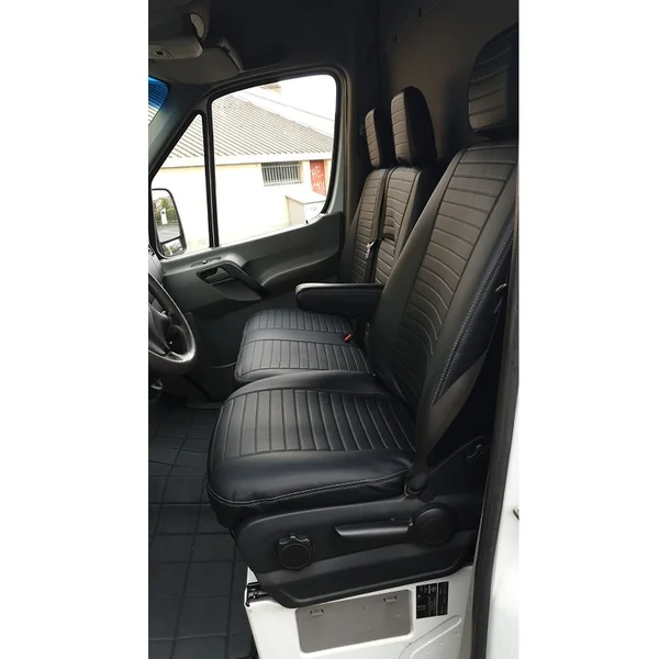 Housse sur mesure simili cuir Volkswagen Crafter de 2006 à janvier 2017 avec tablette