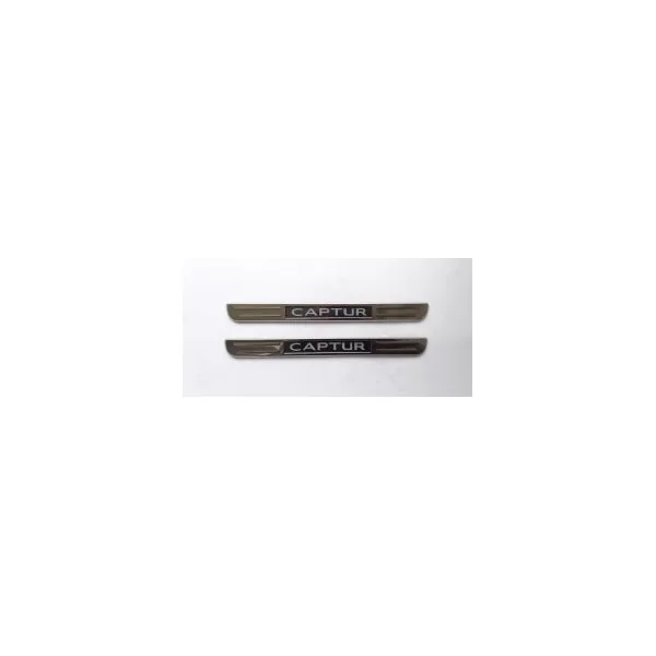 Renault Captur - LED Illuminated door sills - front