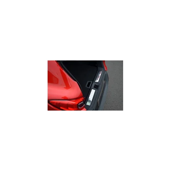 Renault Kadjar - Boot entry guard Chrome